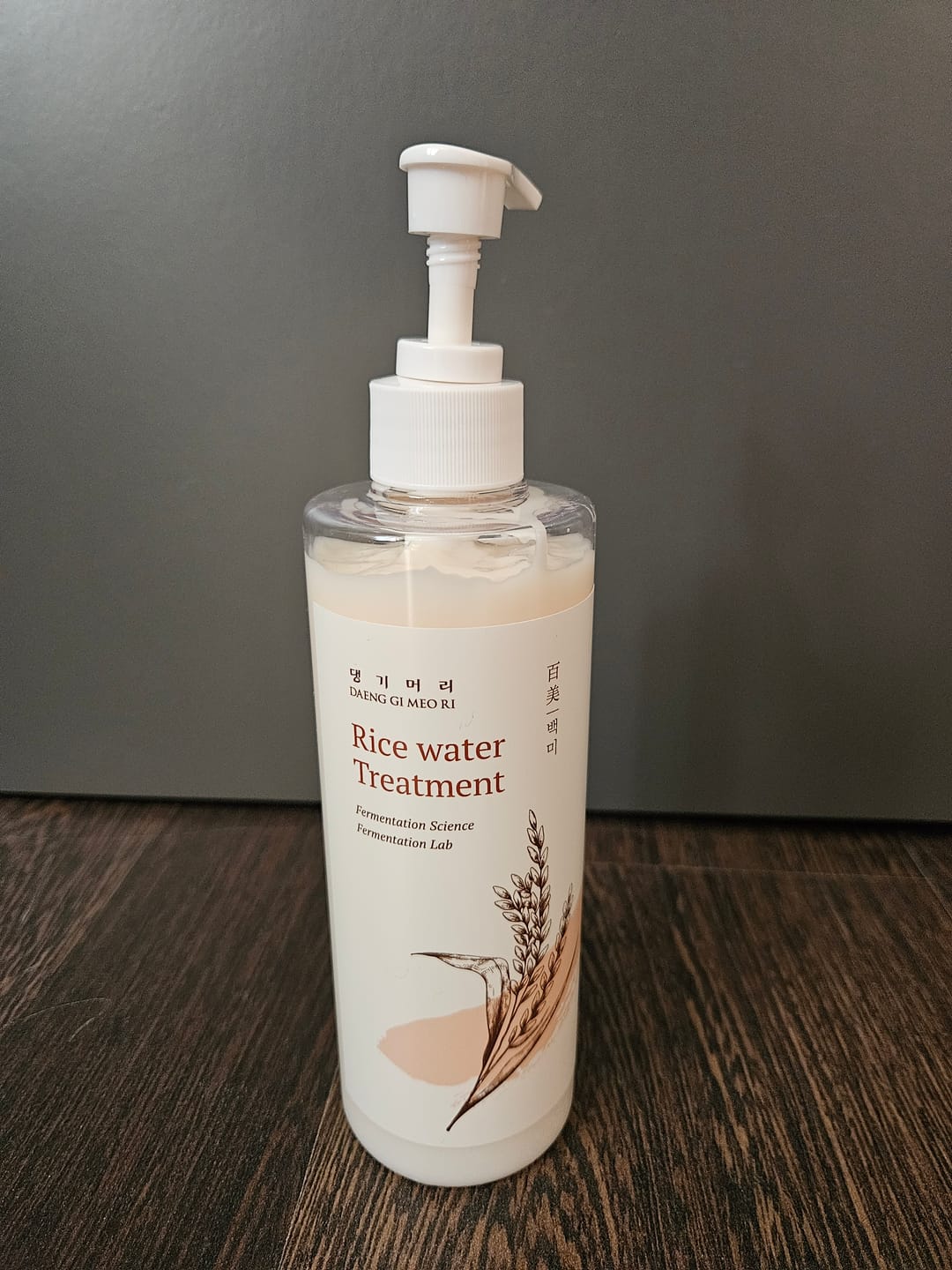 Customer photo review of Изглаждащ балсам за увредена и хвърчаща коса DOORI Перлен блясък Rice Water Treatment