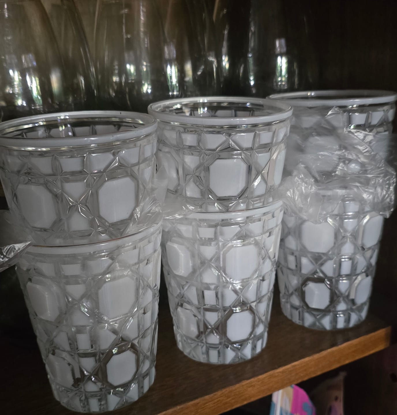 Customer photo review of Set X6 Vasos Sakura Winterfell Blancos De Vidrio Labrado 300 Ml