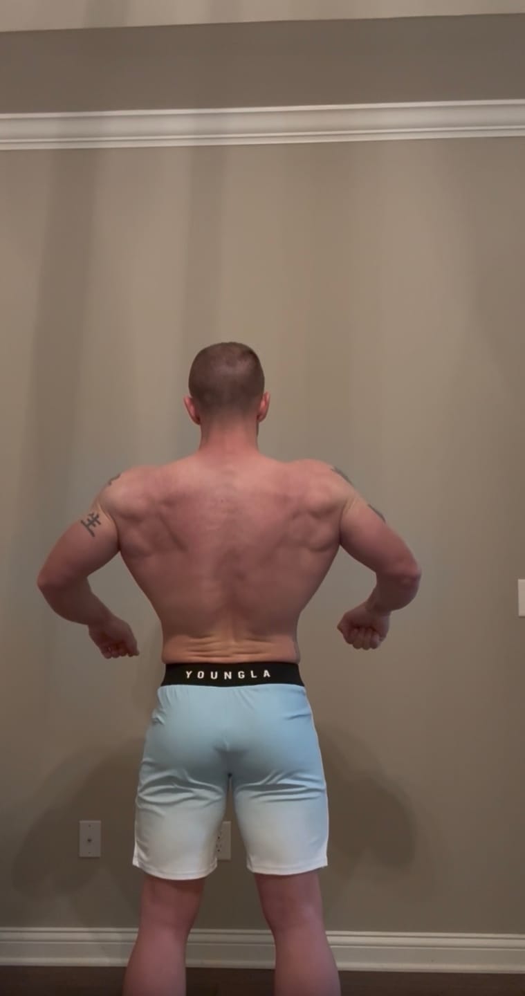 Customer photo review of 1067 - Men's physique Stage Shorts