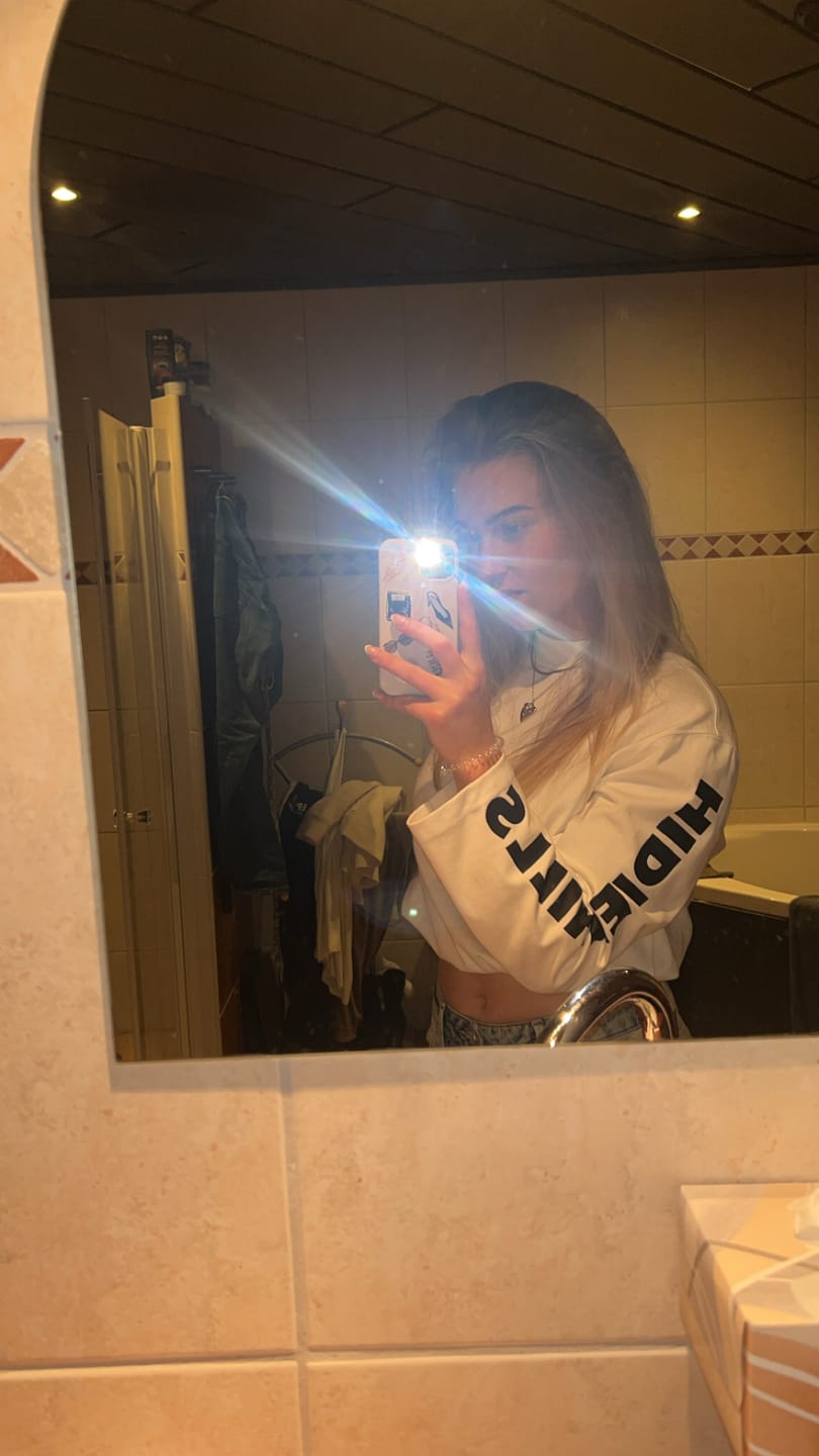 Kundenbewertung mit Foto von LONGSLEEVE T-SHIRT WHITE