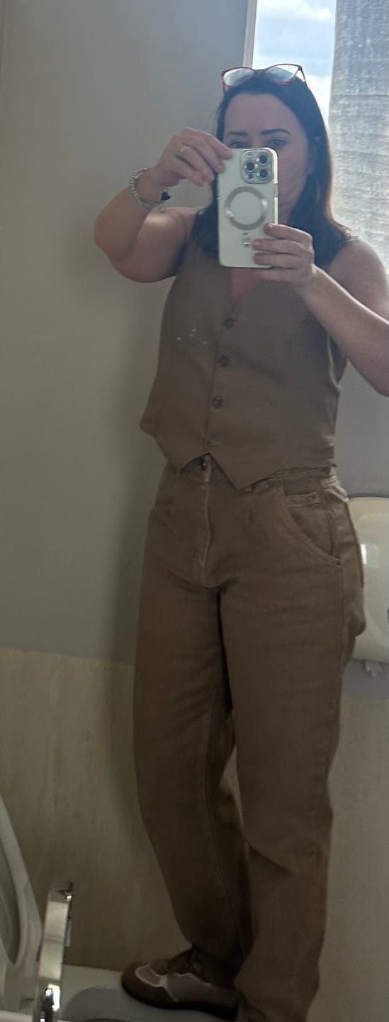 Customer photo review of Colete Calêndula Marrom Claro