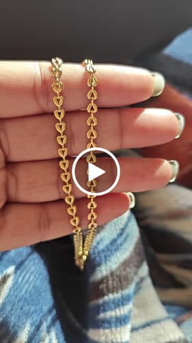 Customer video review of Heart Link Chain Necklace