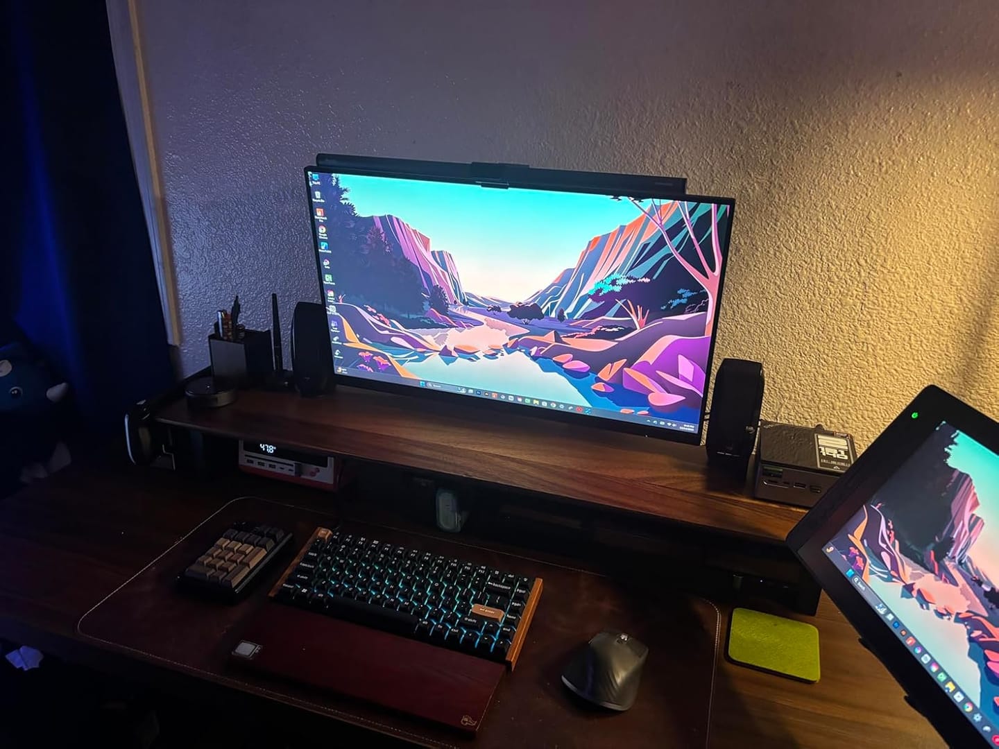 Customer photo review of Monitor Stand