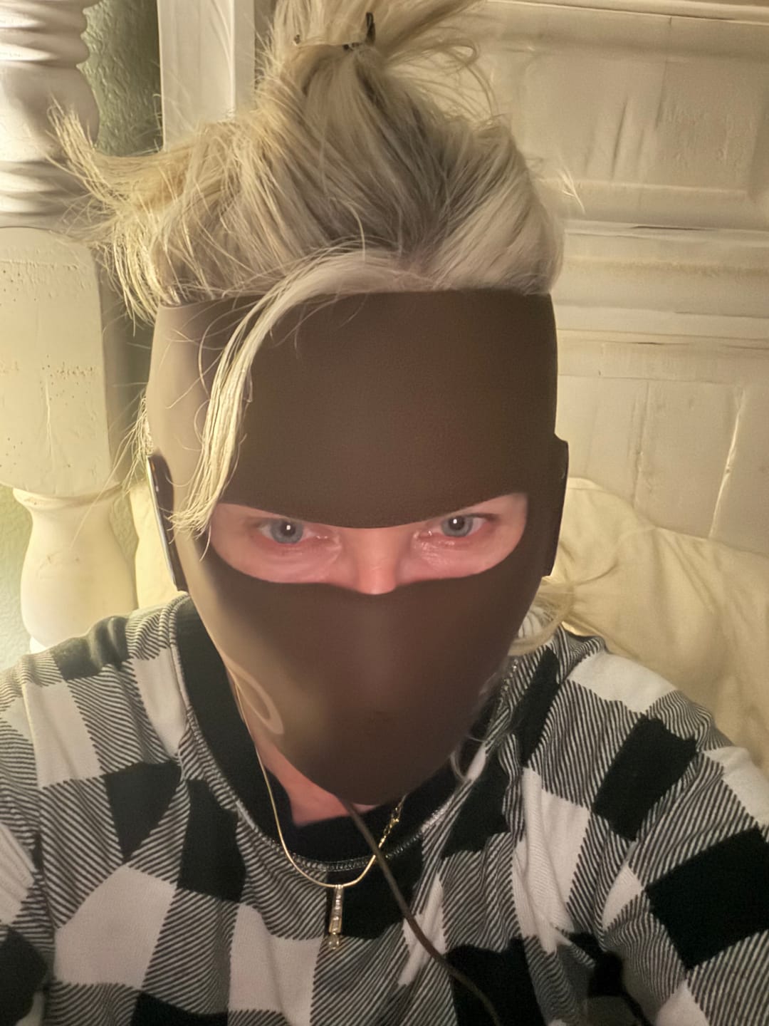 Customer photo review of JOVS 4D Laser Light Therapy Mask