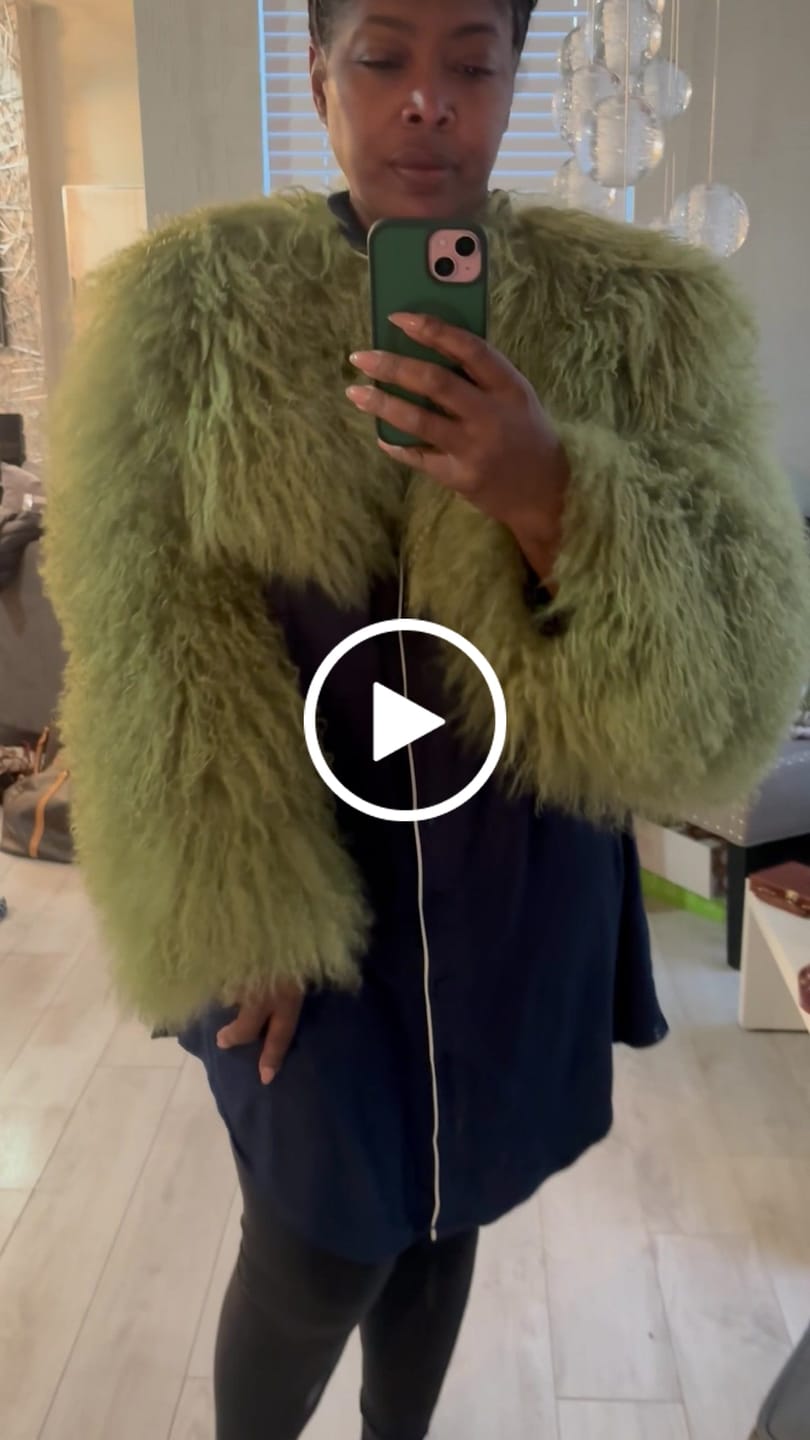 Customer video review of Gyrls Get Money - Mongolian Crop Fur Coat