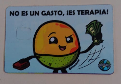 Customer photo review of No es un Gasto, es Terapia - Sticker para Tarjeta de Crédito