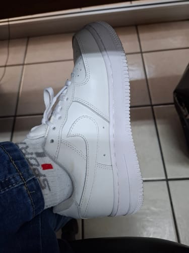 Customer photo review of Tenis Air Force 1 Negro Total 1.1 Premium