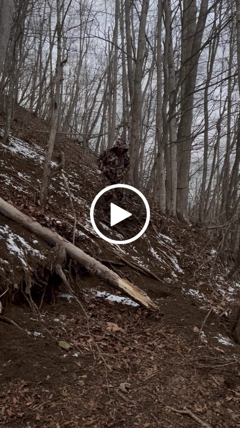 Customer video review of Altus Whitetail Ultra Silent Hunting Suit Men's Water Resistant Hunting Clothes
