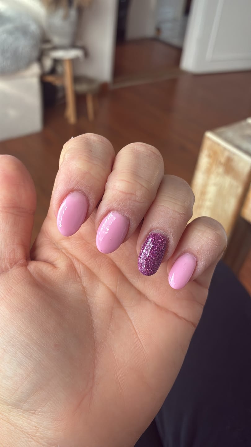 Customer photo review of Girly Pink Dipping Powder