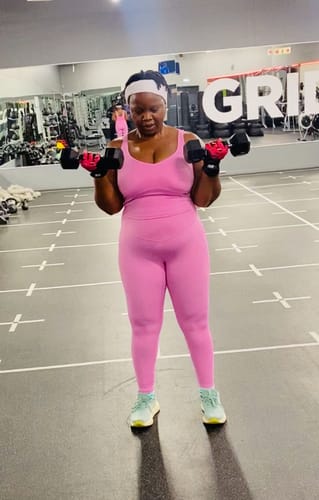 Customer photo review of High Waisted Tummy Control Butt Lifting Leggings with Pockets
