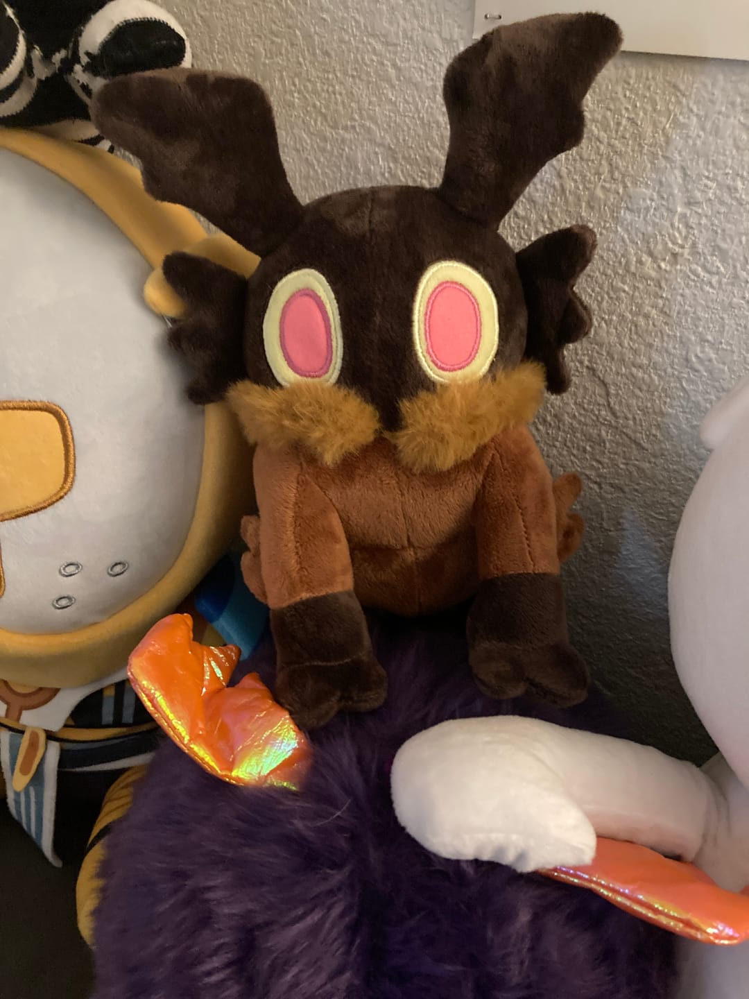 Customer photo review of Rain World - Brown Scavenger Plush