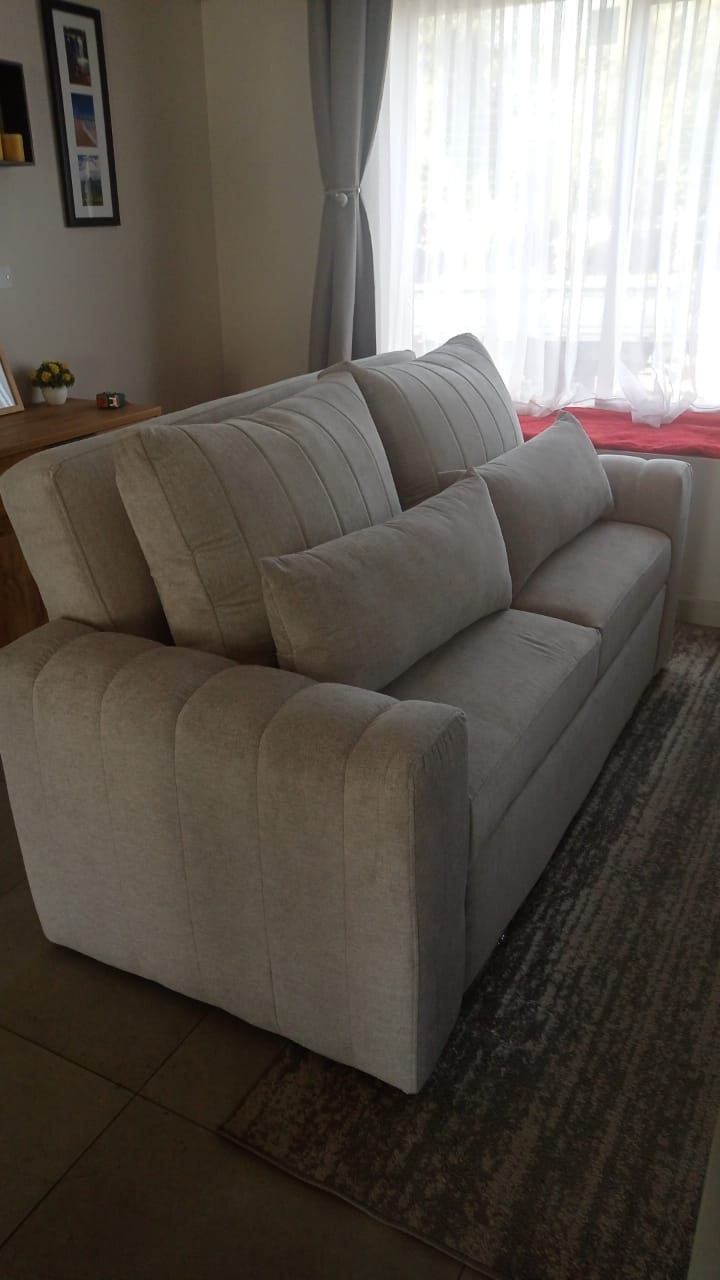 Customer photo review of Sofá cama Nantes