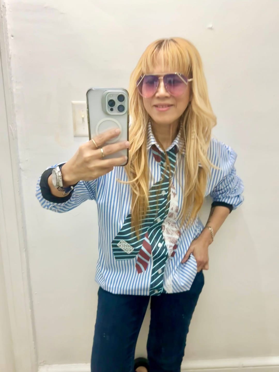 Customer photo review of Aelfric Eden Necktie Graphic Stripe Long Sleeve Shirt