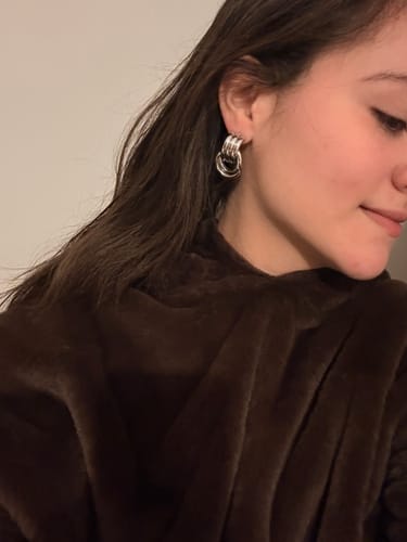 Customer photo review of Par Arete Triple Linea Con Doble Circulo