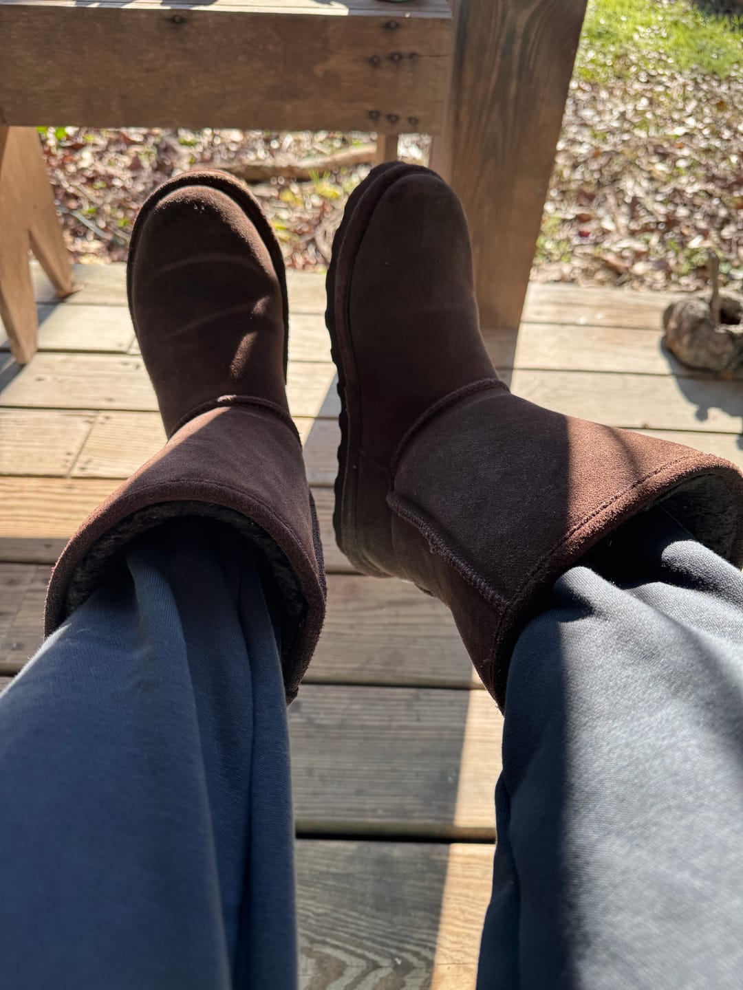 Customer photo review of ELLE SHORT CHOCOLATE