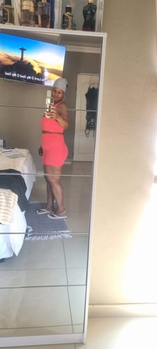 Customer photo review of Adjustable Bra & Tummy Control Shorts Seamless Green Gym Set