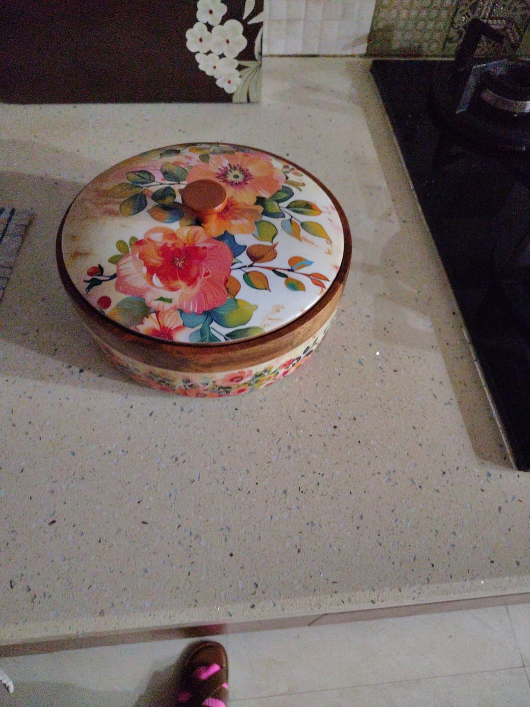Customer photo review of Pastel Flora Roti Box
