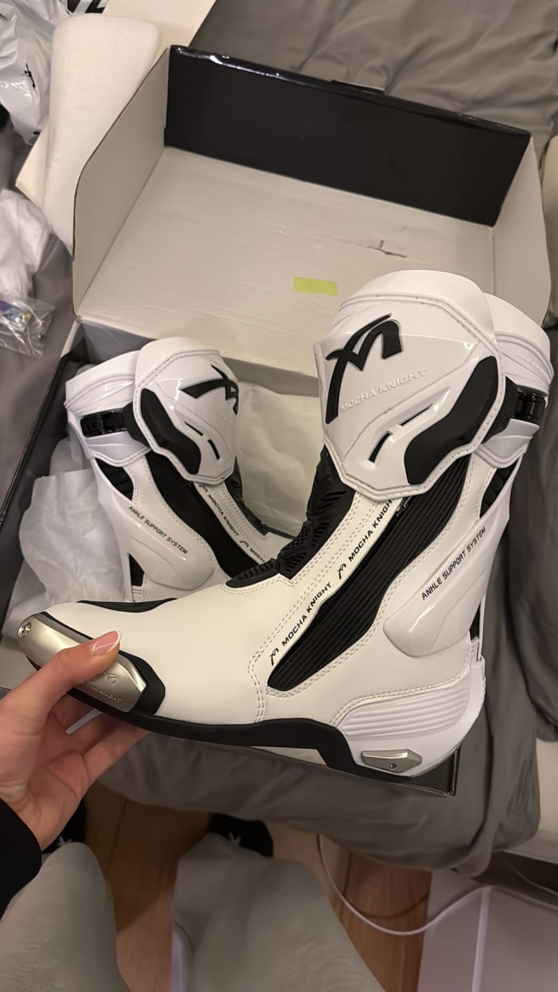 Customer photo review of Allgoal White Motorcycle Riding Boots