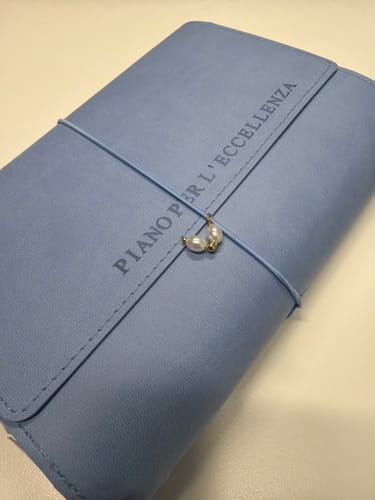 Customer photo review of Refillable Folio - PERIWINKLE BLUE TRIFOLD
