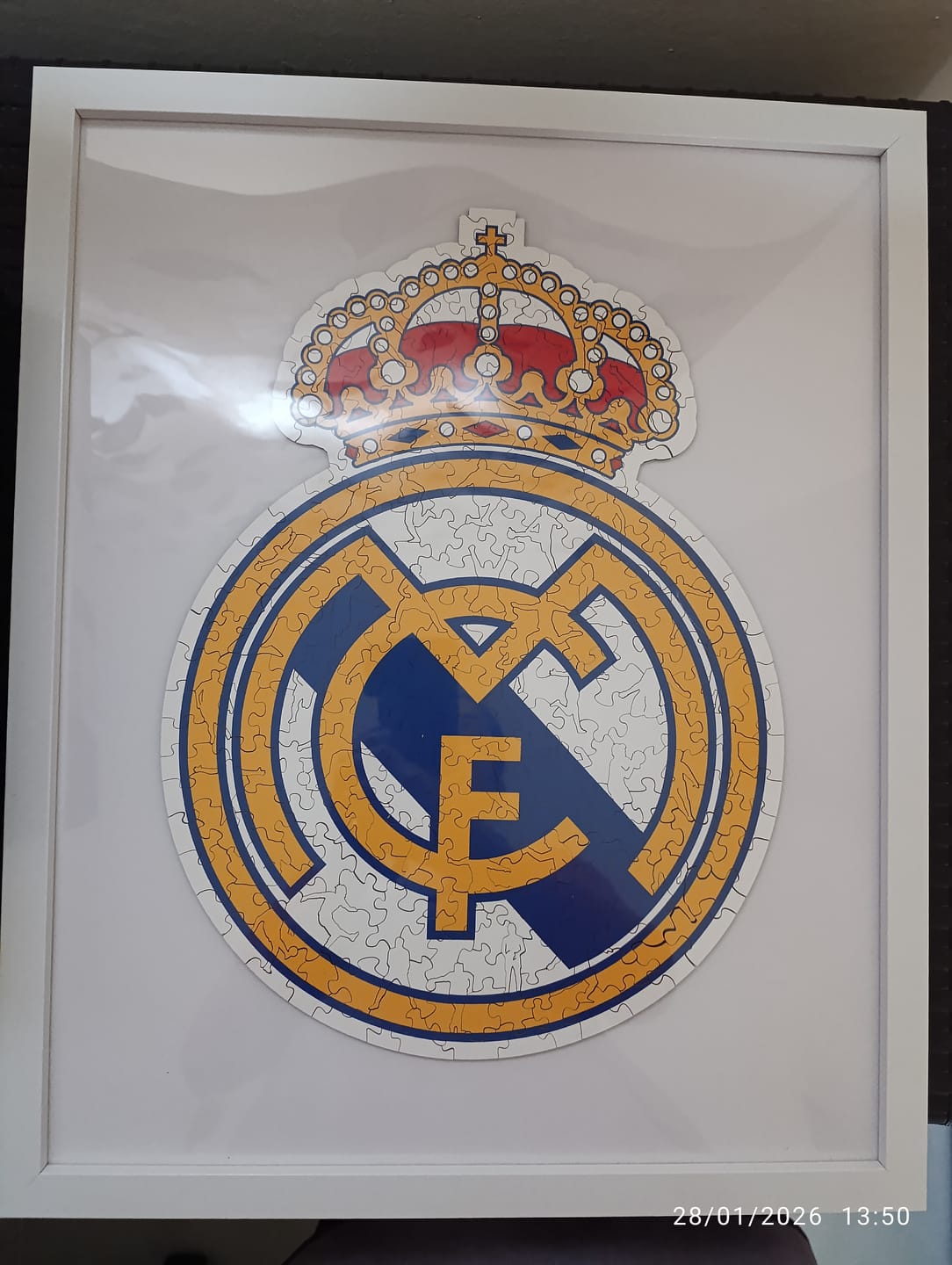 Customer photo review of Real Madrid CF® Logo - Puzzle de Madera
