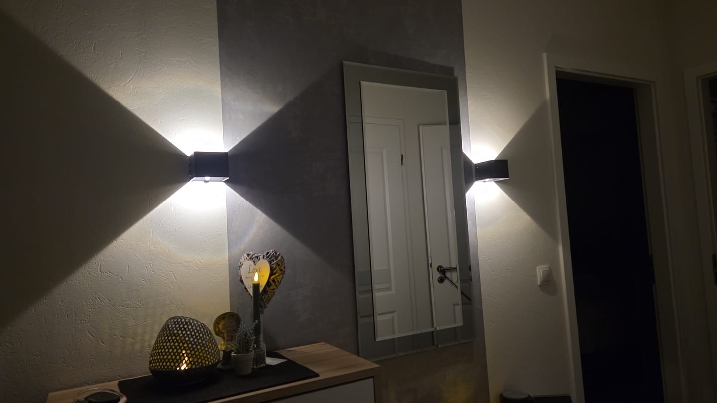 Customer photo review of CUBE Wall lamp | Remote control