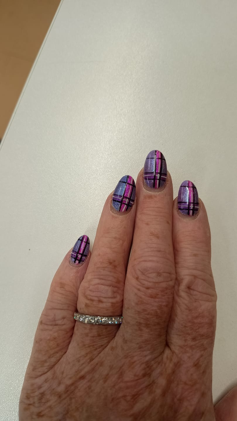 Customer photo review of White Gold 3mm Full Glitz Ring