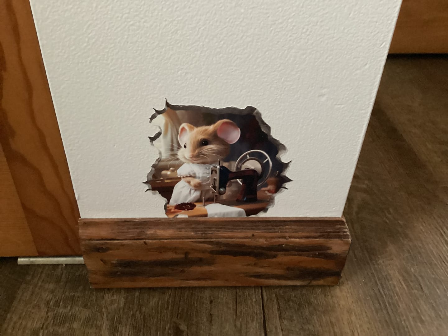 Customer photo review of Seamstress Mouse in Mouse Hole Decal