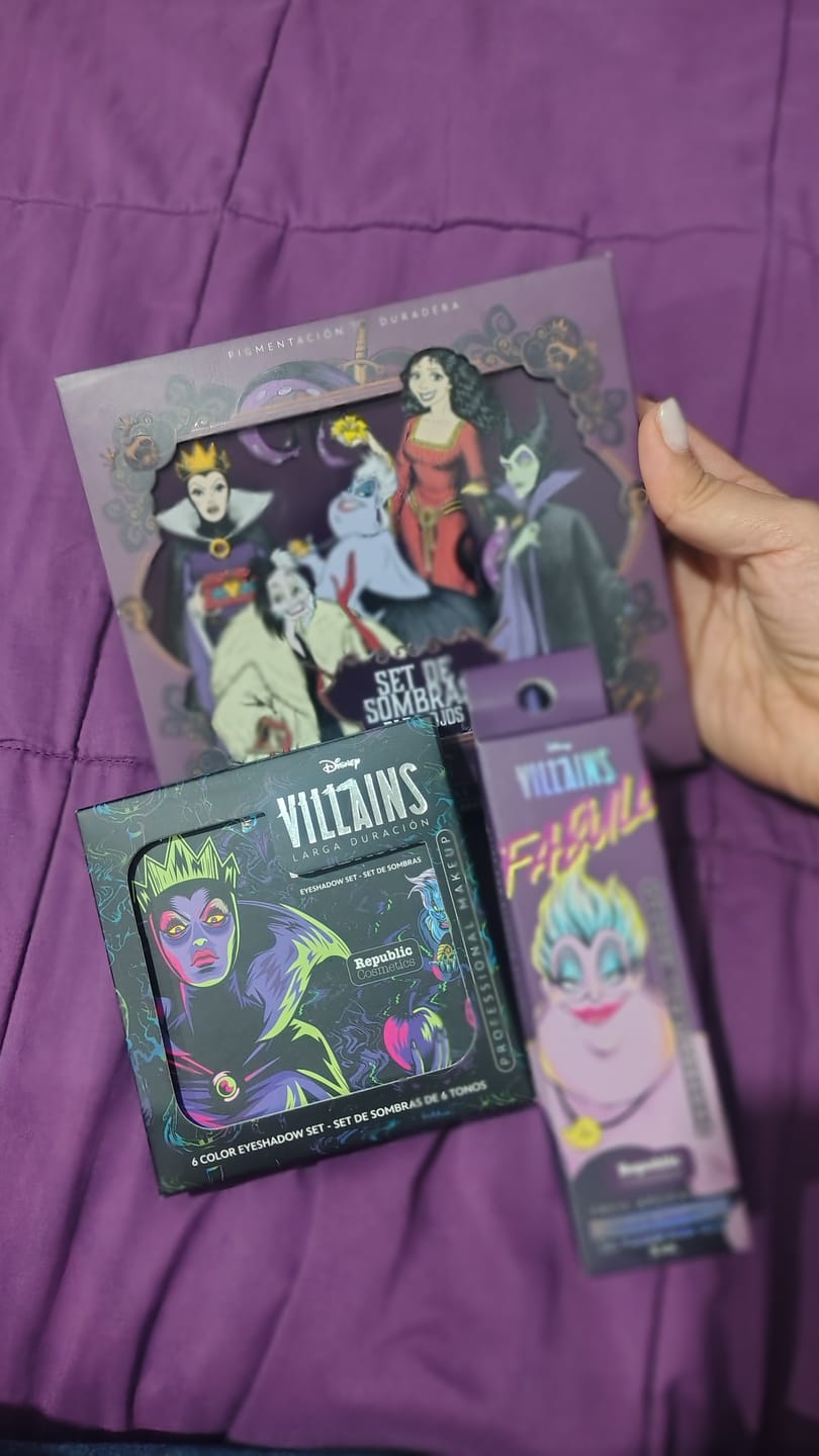 Customer photo review of Set de Sombras Para Ojos Villanas (6 tonos)