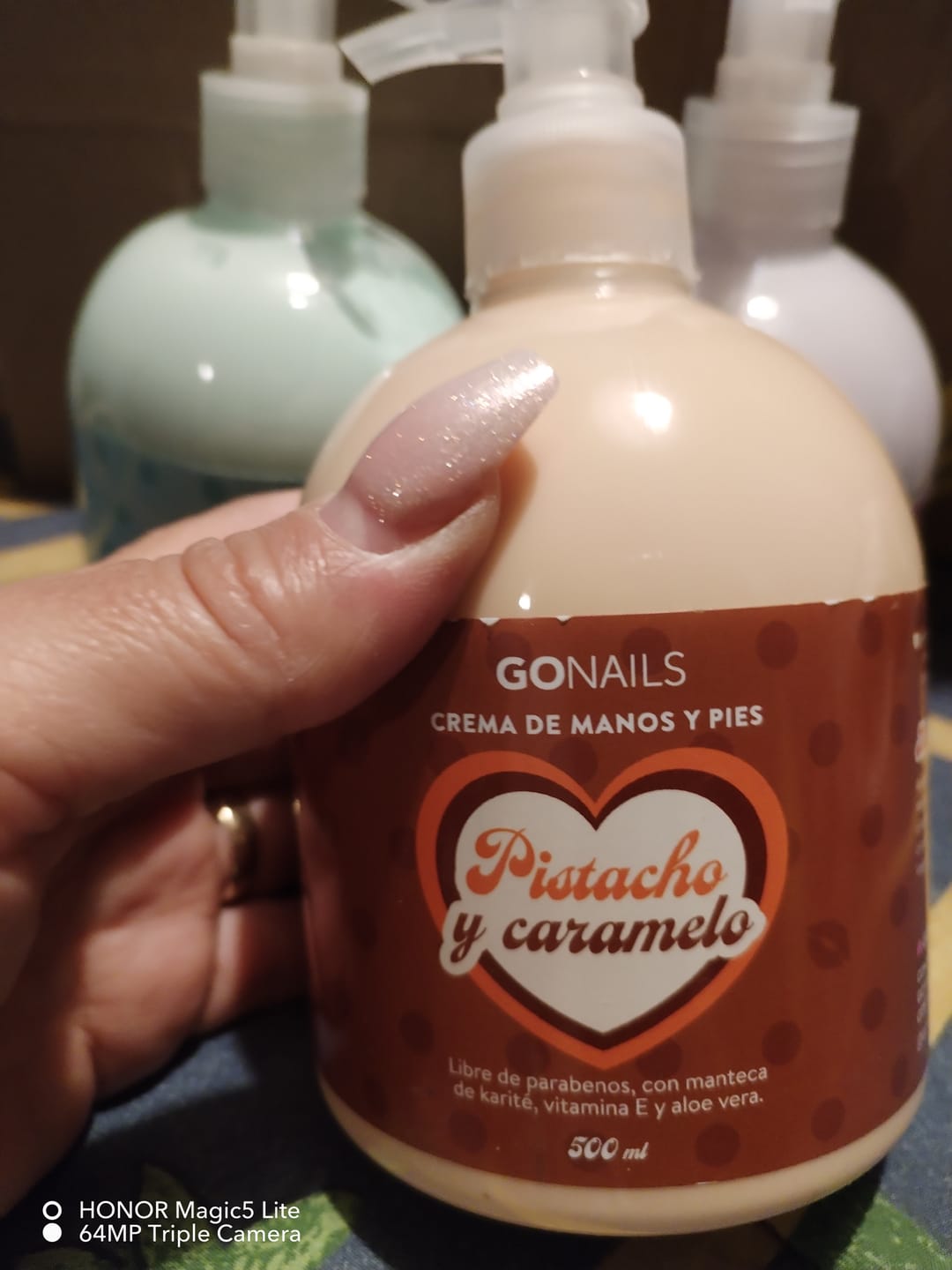 Customer photo review of Crema de Manos y Pies - Pistacho y Caramelo