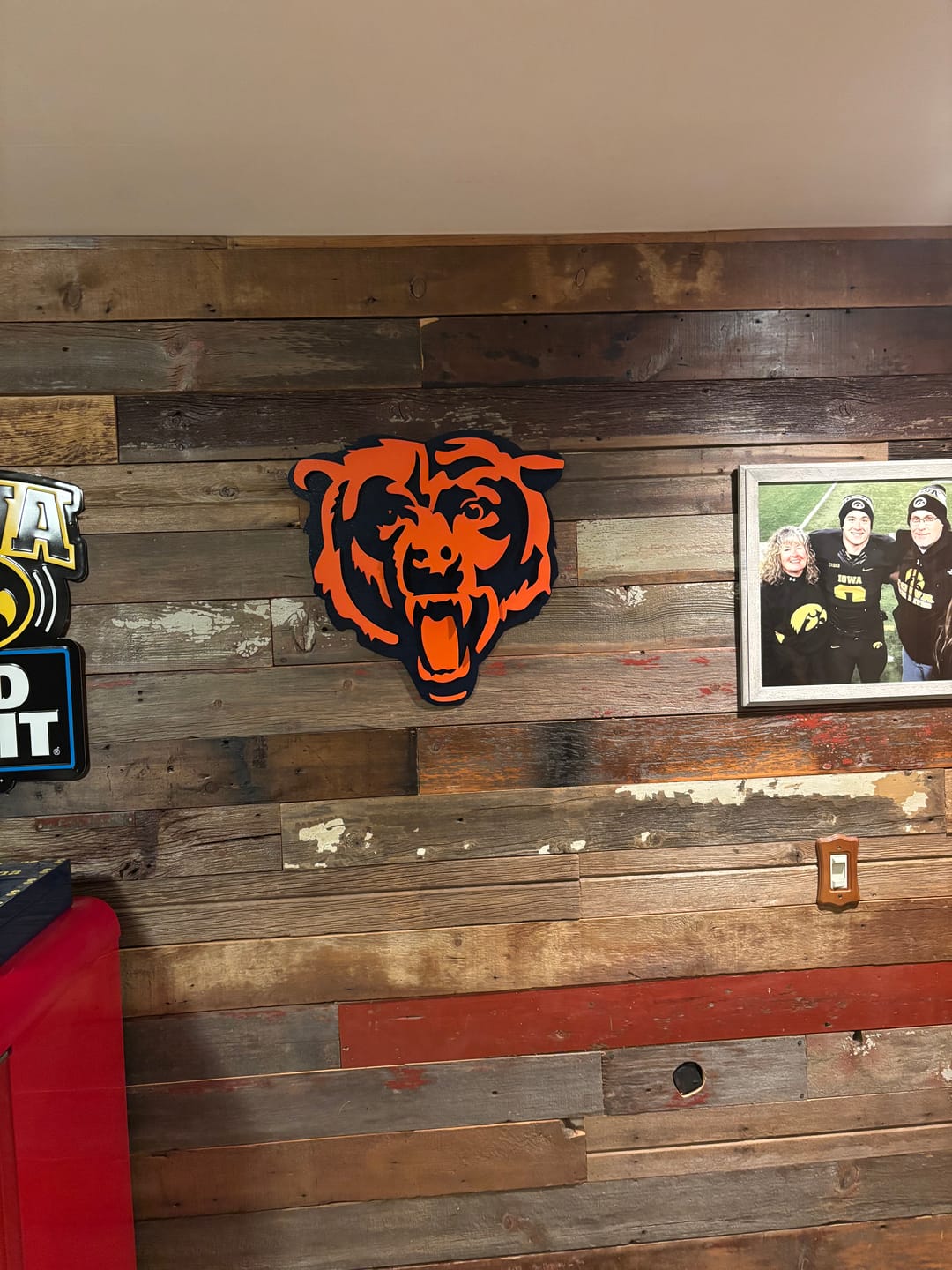Customer photo review of Chicago Bears "Roaring Bear" 3D Vintage Metal Wall Art