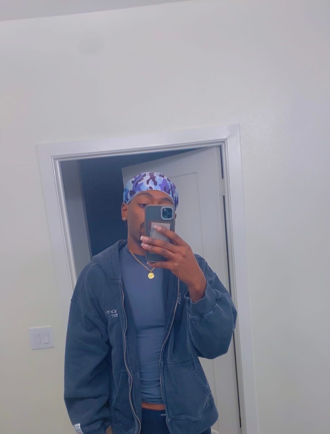 Customer photo review of 5162 - Golds Gym Throwback Zip-ups