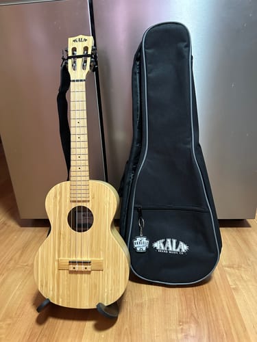 Customer photo review of KA-BMB-T Bamboo Tenor Ukulele w/ Gigbag – Eco-Friendly & Beginner-Friendly