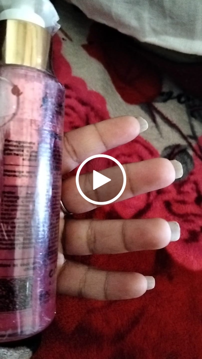 Customer video review of Pomegranate Facewash Double Pack