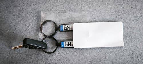 Customer photo review of Kennzeichen Schlüsselanhänger Mini Nummernschild Metall