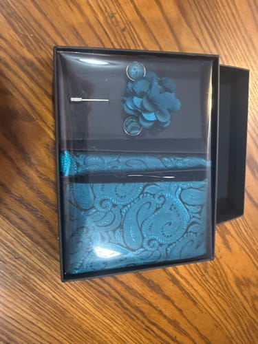 Customer photo review of The Teal Paisley