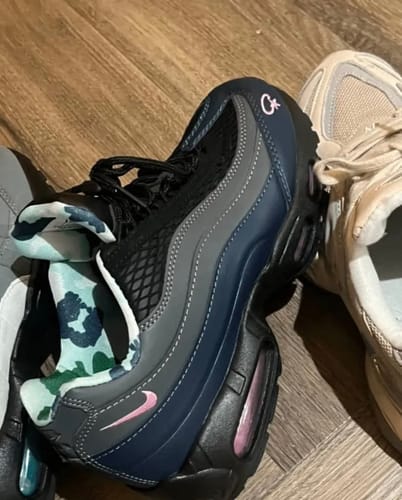 Customer photo review of Nike Air Max 95 x Corteiz "Pink Beam"