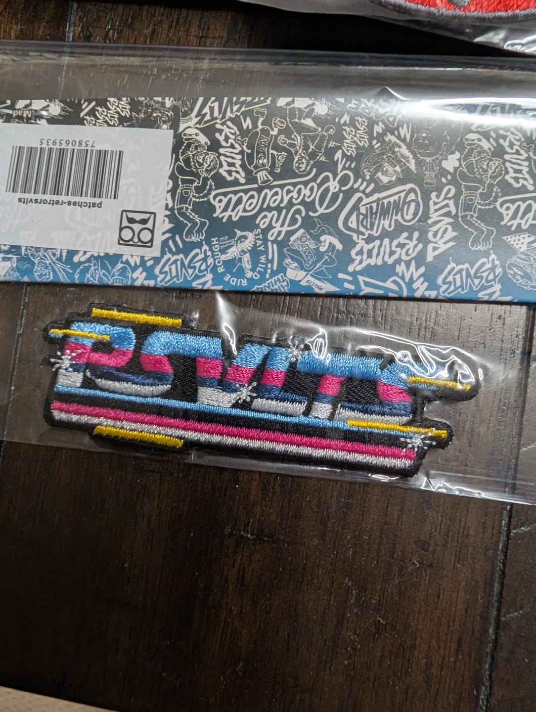 Customer photo review of "Synthwave RSVLTS" – Patch