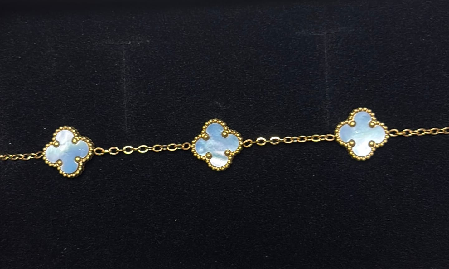 Customer photo review of Armband Fine Clover