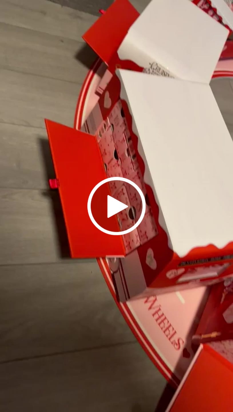 Customer video review of Cruising Home For Christmas Makeup & Beauty Advent Calendar 2025