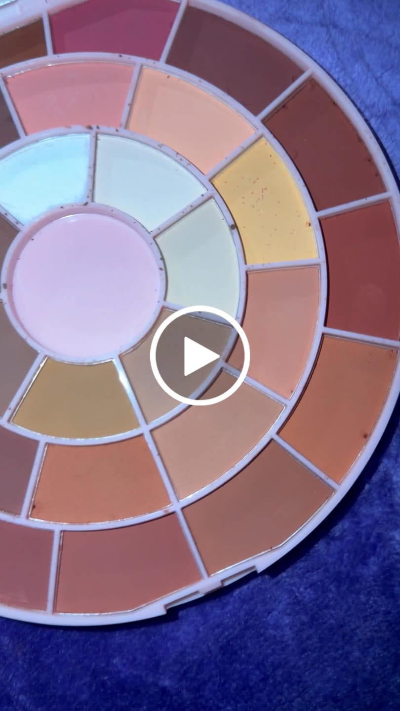 Customer video review of P. Louise Off The Record Eyeliner Palette
