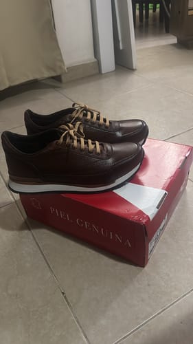 Customer photo review of Tenis Toronto - Negro