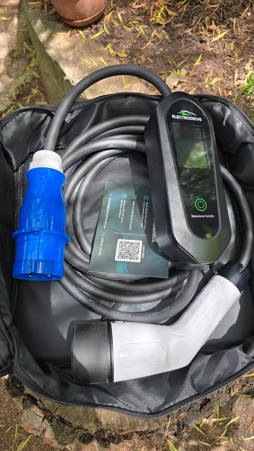 Customer photo review of Cargador Para Auto vehículo Eléctrico 7 kW Tipo 2 Wallbox