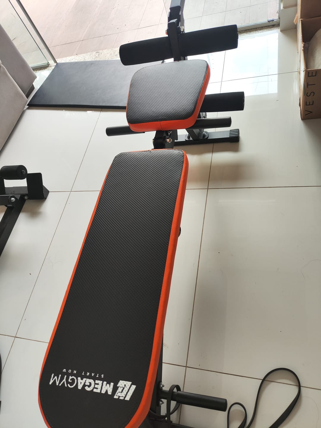 Customer photo review of Banco Supino Regulável Com Cadeira Extensora E Mesa Flexora Ajustáveis