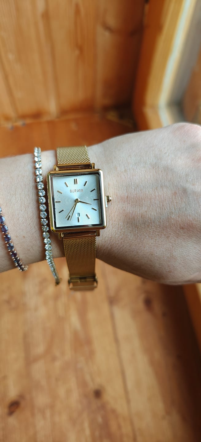 Customer photo review of Ava Gold Brown Bracelet
