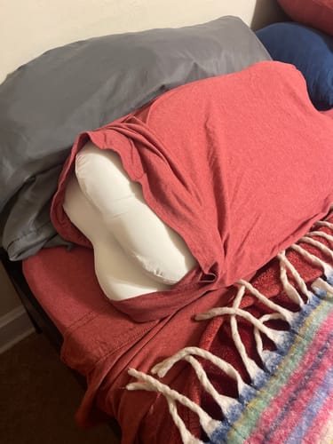 Customer photo review of Mellow CloudAlign™ Pillow