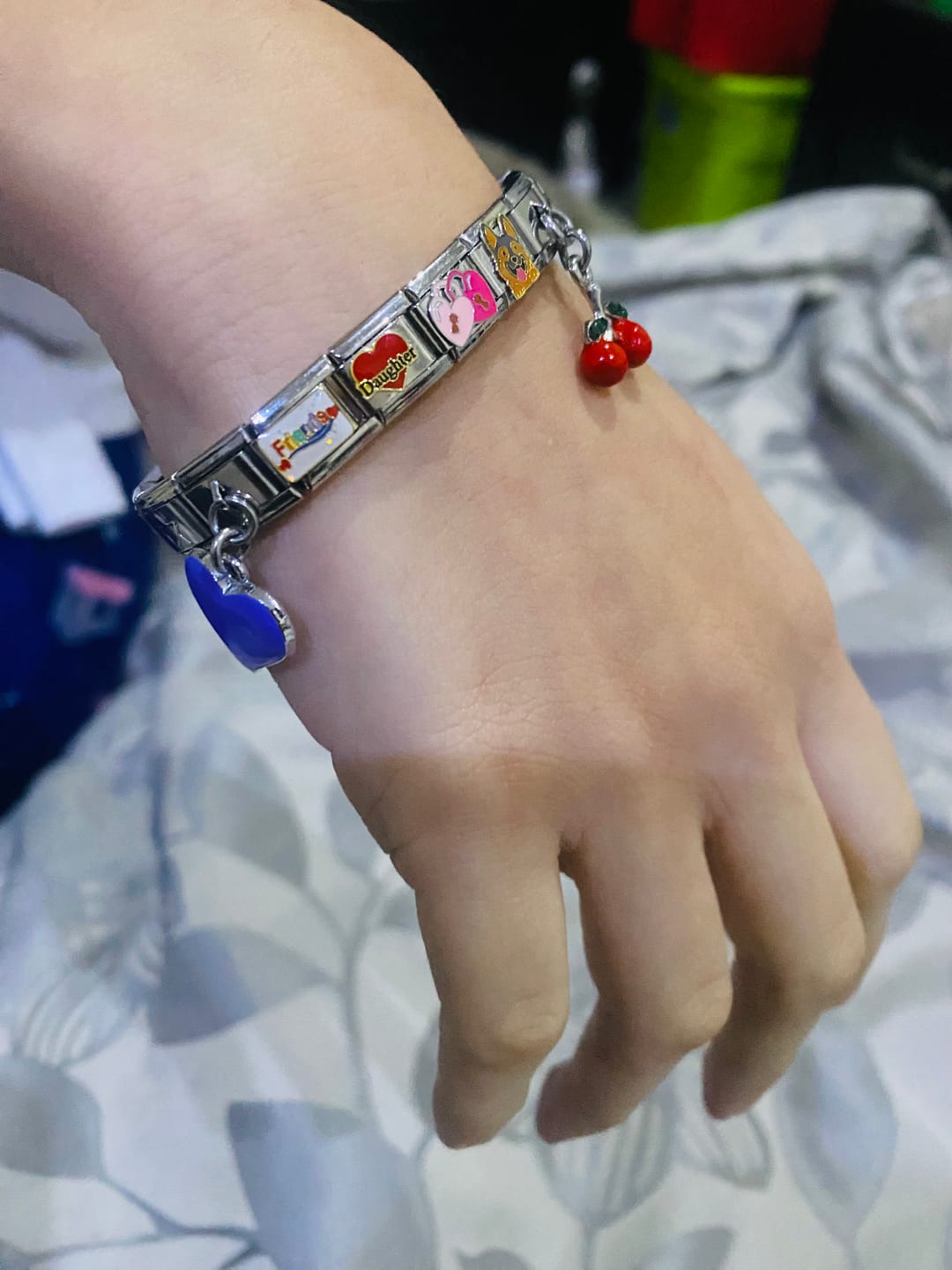 Customer photo review of Charm Hija
