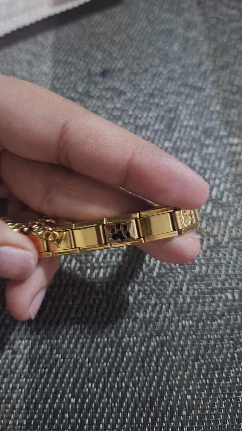 Customer photo review of Charm Huella