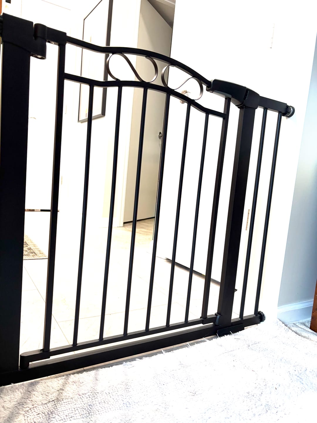 Customer photo review of FairyBaby Arch-Shaped Walk Through Baby Gate With 23.5" Extra Wide Walk Through Door