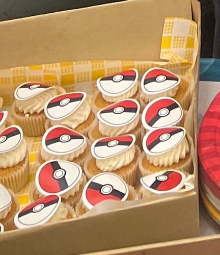 Customer photo review of Pokémon Poke Ball – Edible Icing Images