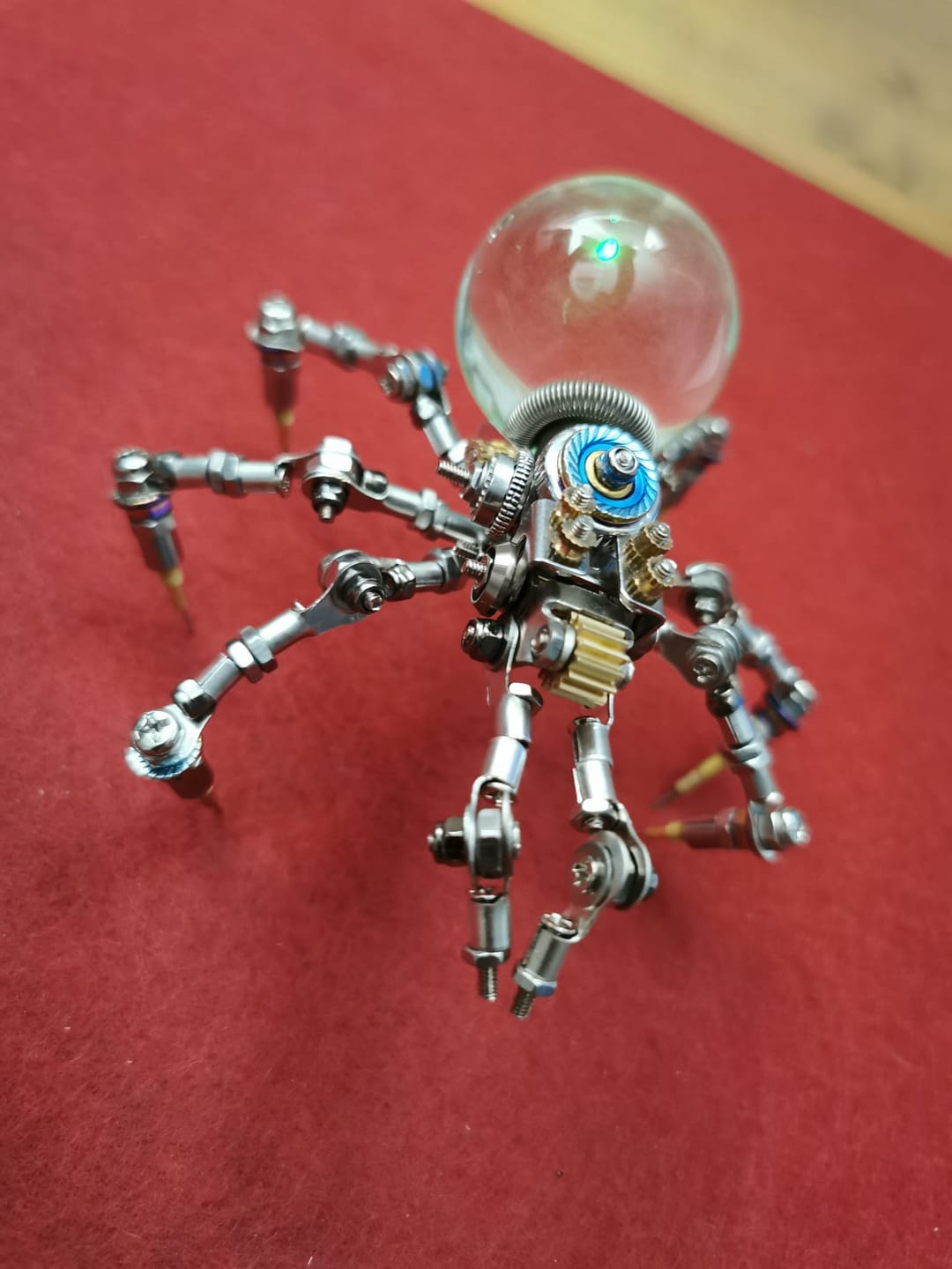 Customer photo review of Crystal Lamp Jumping Spider